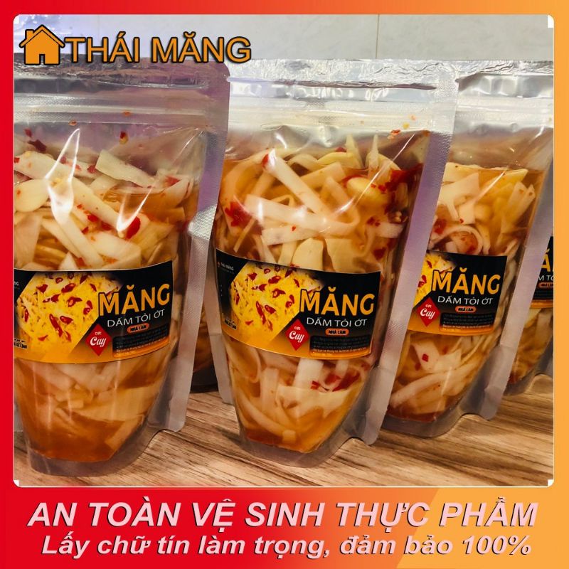 Măng dấm tỏi ớt 30k/1 hộp giòn giòn cay cay | BigBuy360 - bigbuy360.vn