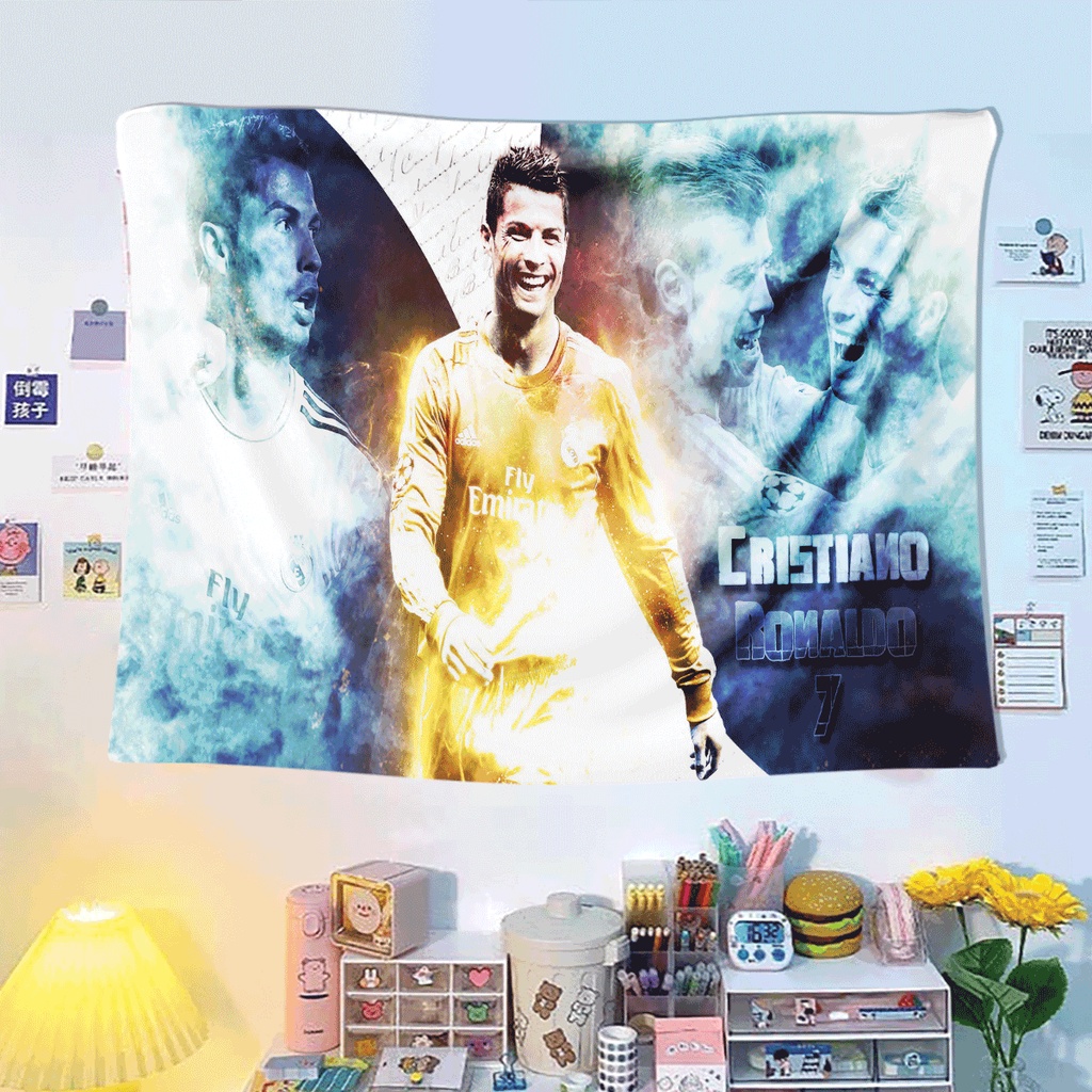 Tranh vải treo tường Decor Cristiano Ronaldo 1 cầu thủ bóng đá Thảm Decor phòng hot nhất
