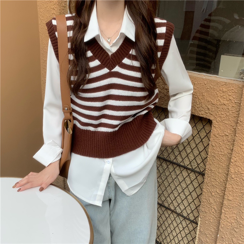 Áo len không tay cổ chữ v form rộng họa tiết kẻ sọc | BigBuy360 - bigbuy360.vn