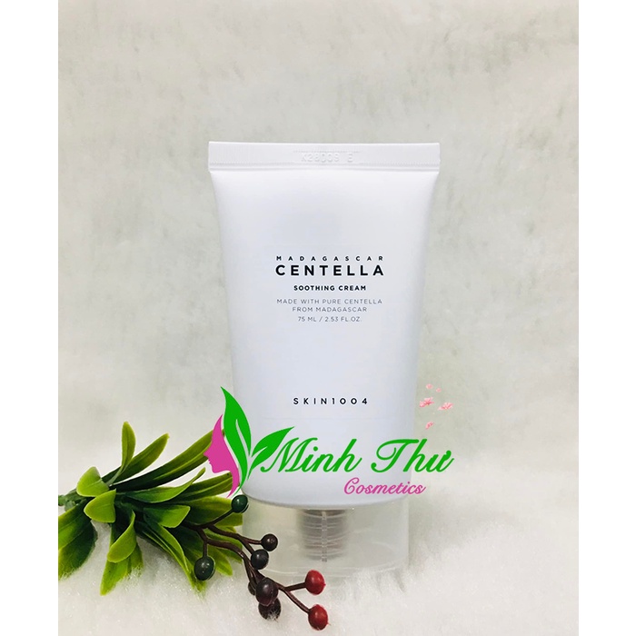 Kem dưỡng da giảm mụn Chiết Xuất Rau Má Skin1004 Madagascar Centella Soothing Cream 75ml (Mẫu mới)