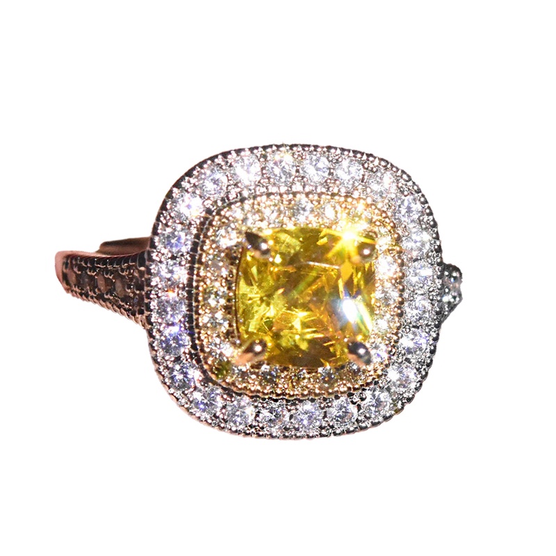 Nhẫn Moissanite Hình Vuông Màu Vàng Giả Chất Lượng Cao