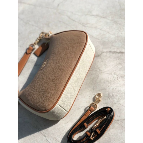 TÚI COACH DÁNG THUYỀN