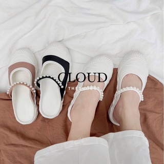 Giày bít mũi nhựa quai đính ngọc