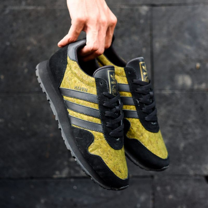 Giày Thể Thao Adidas Haven Black Banana 100% Chính Hãng