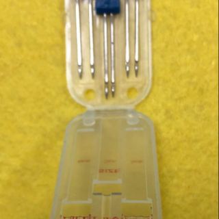 Hộp 3 cây kim đôi 3 cỡ dùng cho máy gia đình may được nhiều đường may