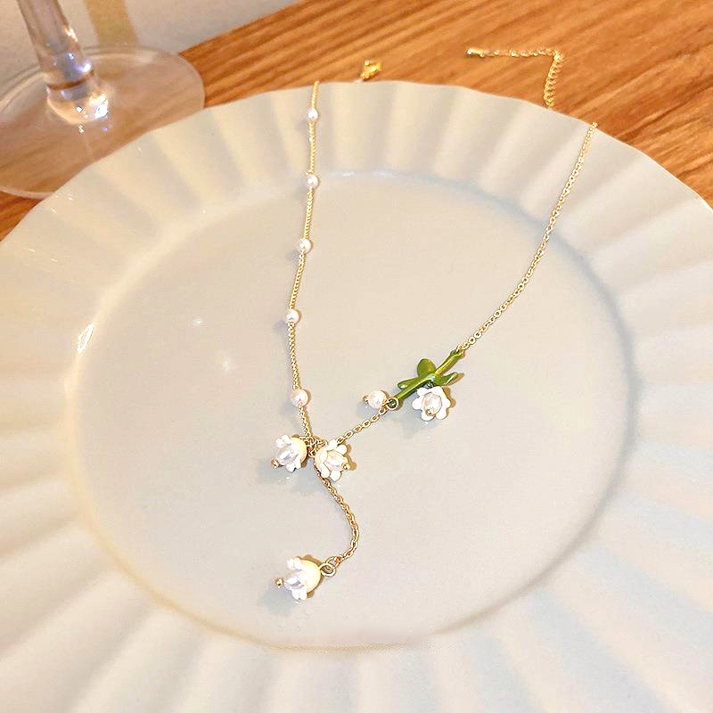 Vòng cổ Mặt Hình Hoa Lily Thanh Lịch Thời Trang Cho Nữ