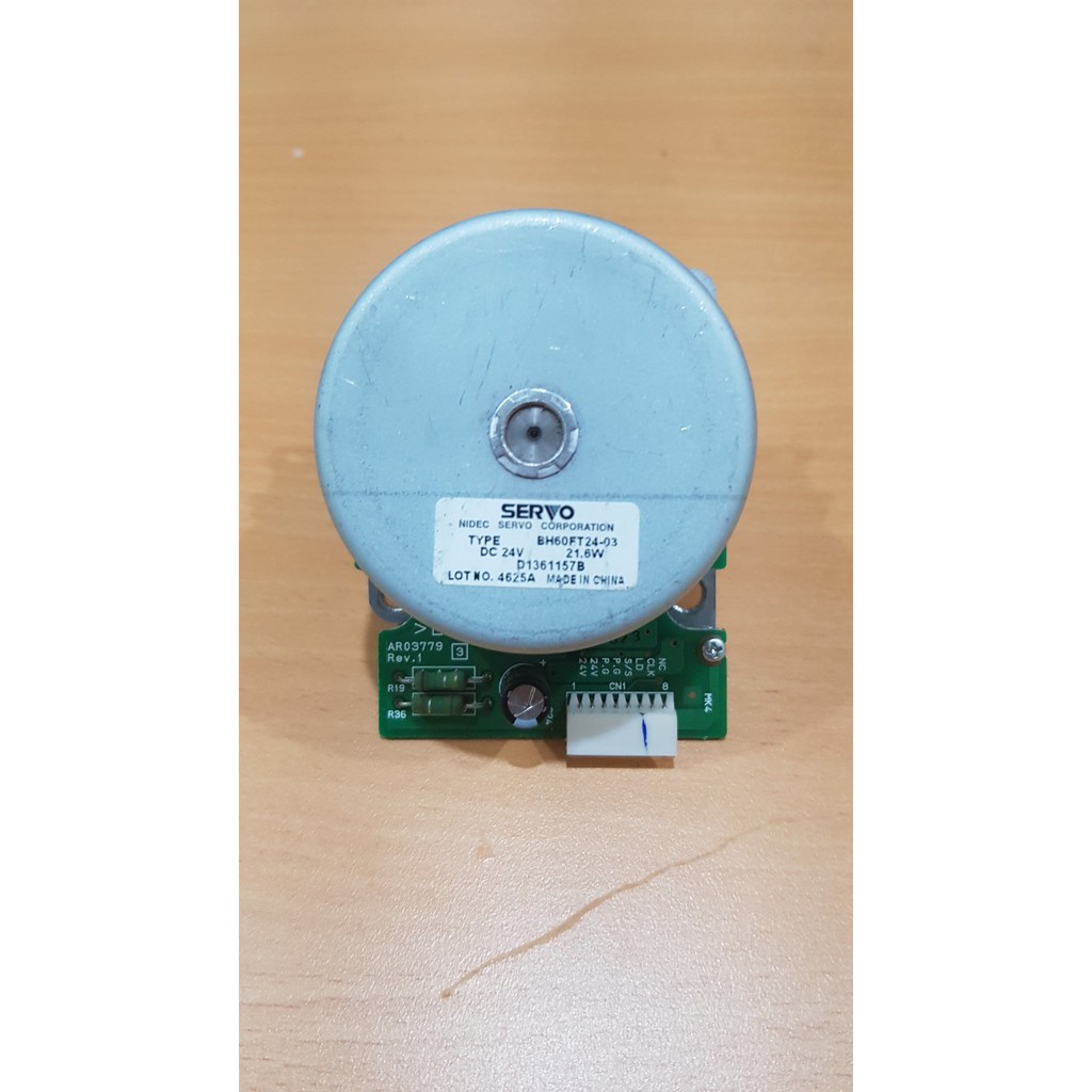Động cơ biến tần BLDC 21.6W chế quạt siêu êm ái và tiết kiệm