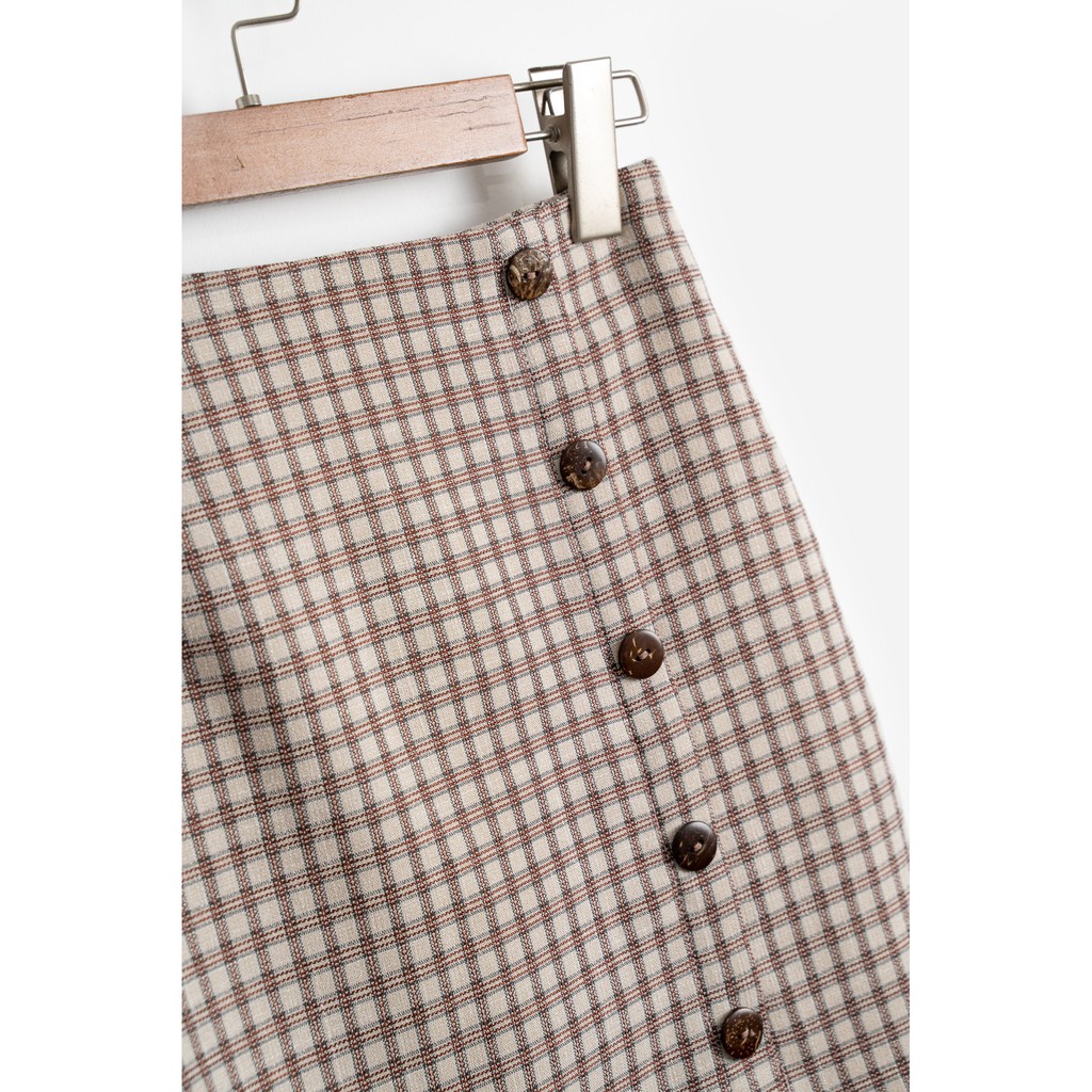 [Mã FAXANH55 giảm 10K đơn 50K] Chân Váy Kẻ Cúc Gỗ[Madelen] | BigBuy360 - bigbuy360.vn