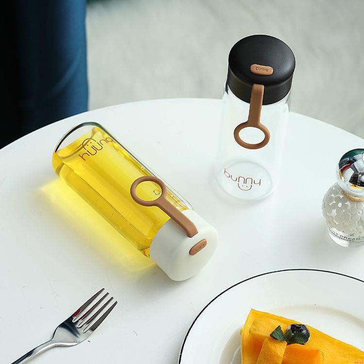Bình Nước Thủy Tinh Mini Kèm Dây Đeo Họa Tiết Dễ Thương Cho Nữ