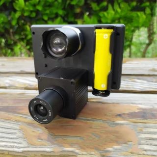 Camera hồng ngoại