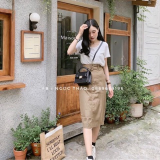 Set áo thun + chân váy kèm nịt
