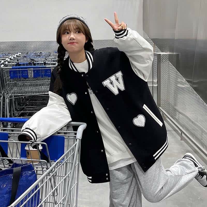 Áo khoác bomber UNISEX, áo bóng chày FORM RỘNG W trái tim tay trắng