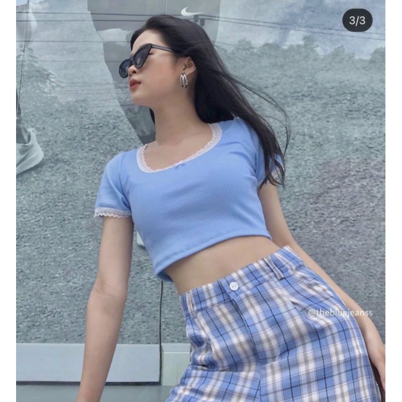 Áo kiểu croptop phối viền ren nơ | BigBuy360 - bigbuy360.vn