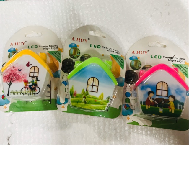Đèn ngủ công tắc hình ngôi nhà