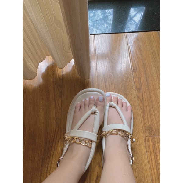 Giày kẹp xỏ ngón dây xích ☁️