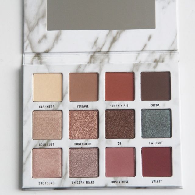 BẢNG PHẤN MẮT NHŨ LÌ 12 Ô VENUS MARBLE | BigBuy360 - bigbuy360.vn