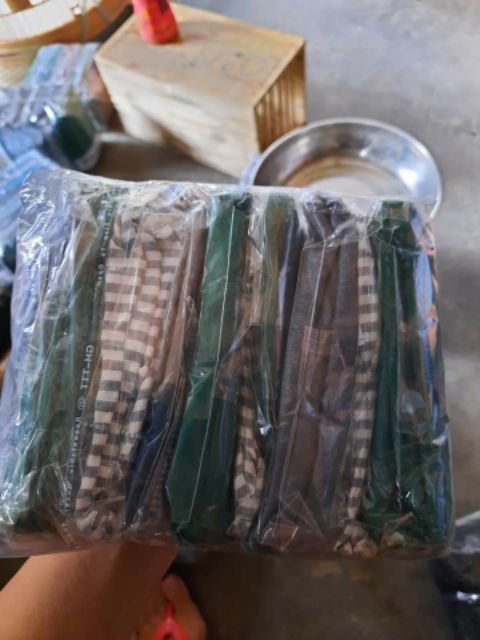 Áo lồng chim khuyên