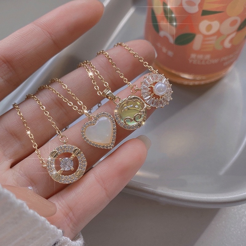 Vòng cổ siêu lấp lánh độc đáo