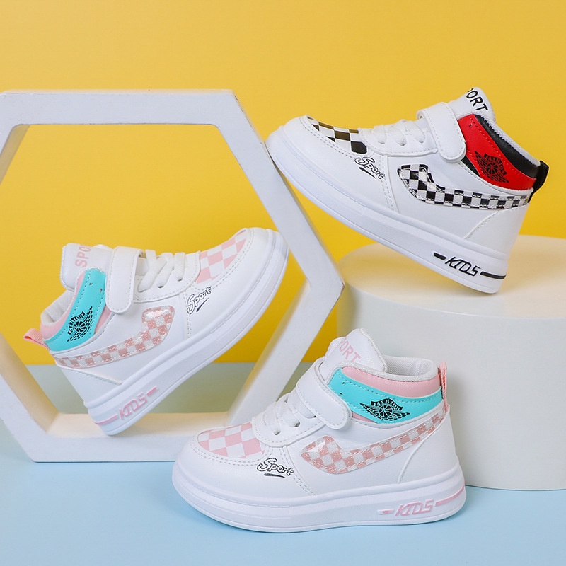 Giày Sneaker Trẻ Em Kiểu Dáng Thể Thao Từ 2 Đến 14 Tuổi Chất Liệu Cao Cấp Mềm Êm Chân Đế Chống Trơn Trượt Tốt