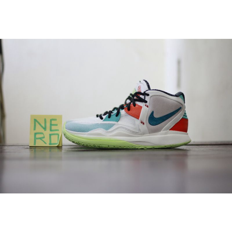 Giày bóng rổ Kyrie 8 CNY DH5384-001
