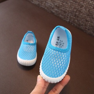 Giày lưới cho bé