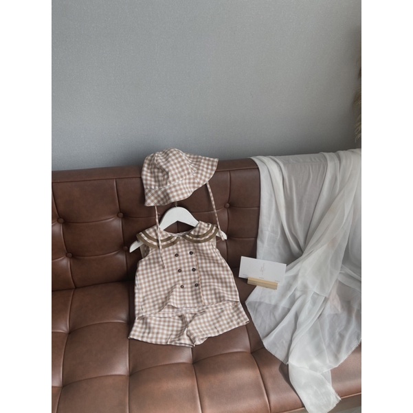 Áo + quần + nón ca ro nâu em bé nanci room