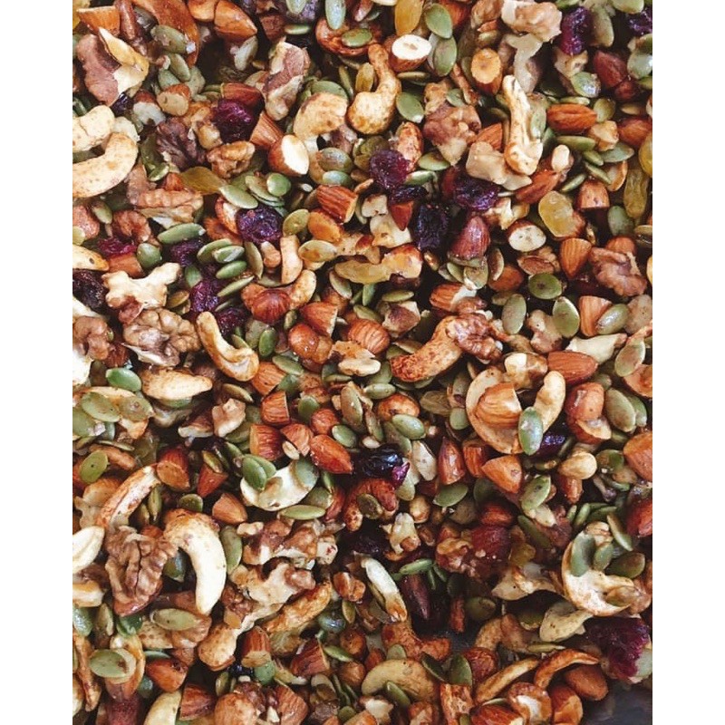Granola ngũ cốc ăn kiêng 11 loại hạt dinh dưỡng 500g by Finn healthy | BigBuy360 - bigbuy360.vn