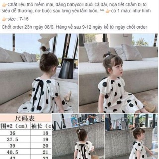 Váy chấm bi