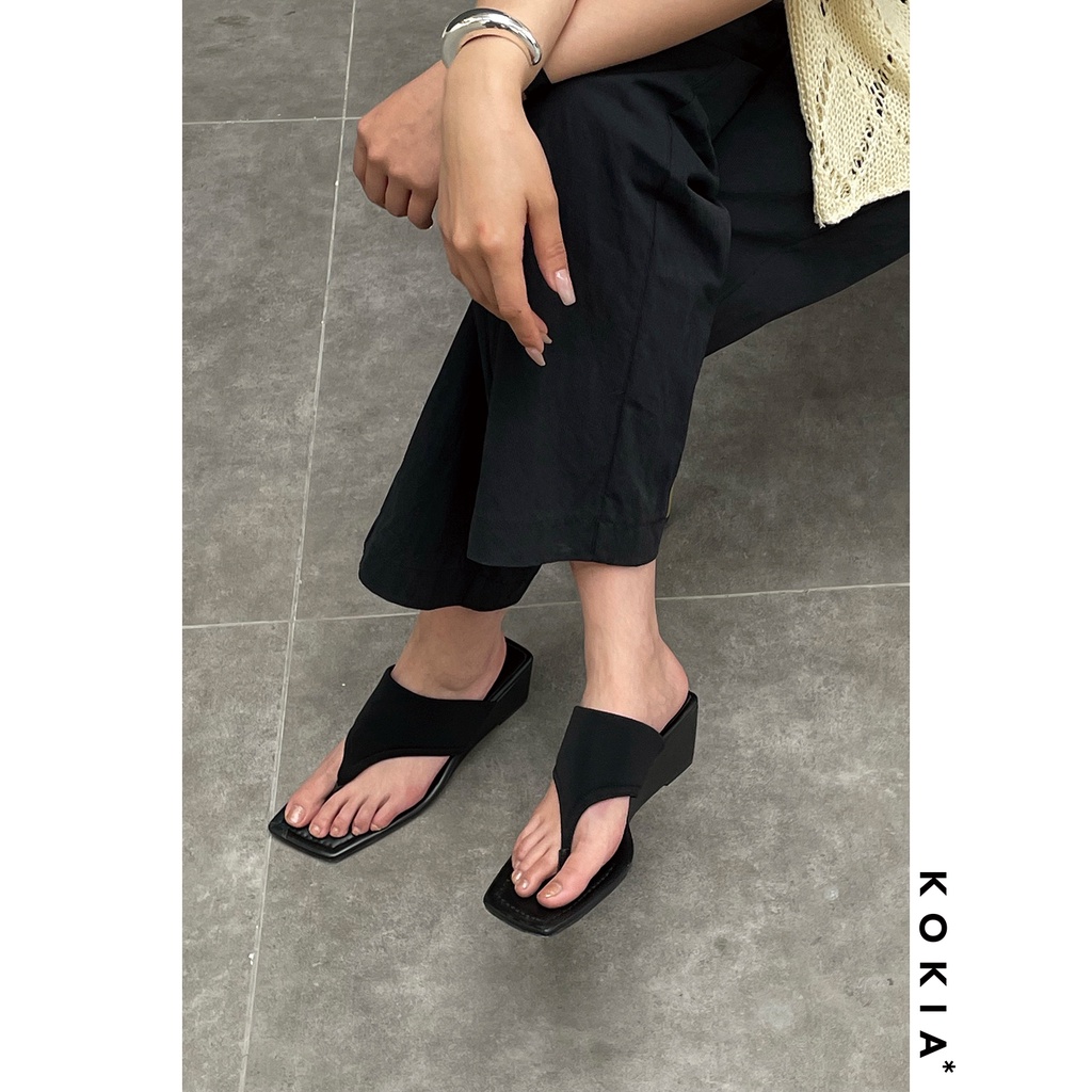 Dép Sandal Kẹp Ngón Kokia Air Lycra Dệt Kim Da Cừu Màu Đen