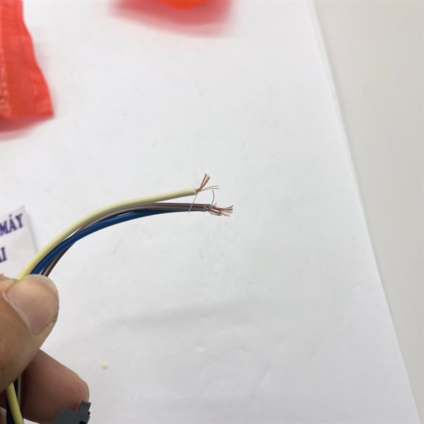 Công tắc pha cos Dream