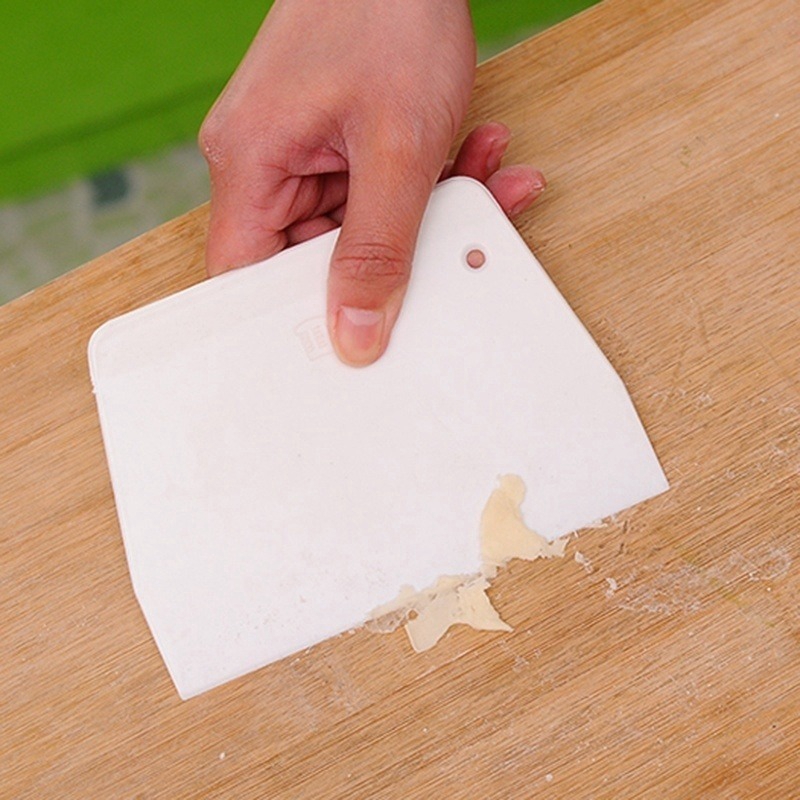 Dụng cụ nạo và cắt bột làm bánh đa năng tiện dụng