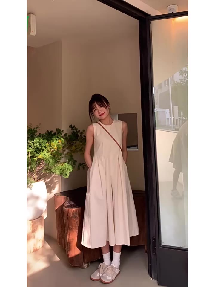 Đầm váy trắng babydoll dáng dài xếp ly không tay, váy tiểu thư mặc ở nhà, đi chơi biển 2 lớp | BigBuy360 - bigbuy360.vn