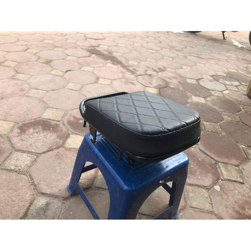 Yên sau Cub kèm baga nhỏ