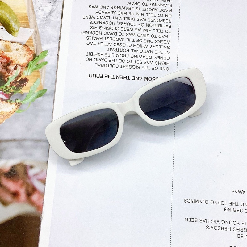 Kính Mát Hình Vuông Nhỏ Chống Tia Uv400 Họa Tiết Hoạt Hình Cổ Điển Thời Trang Cho Bé Trai Và Gái