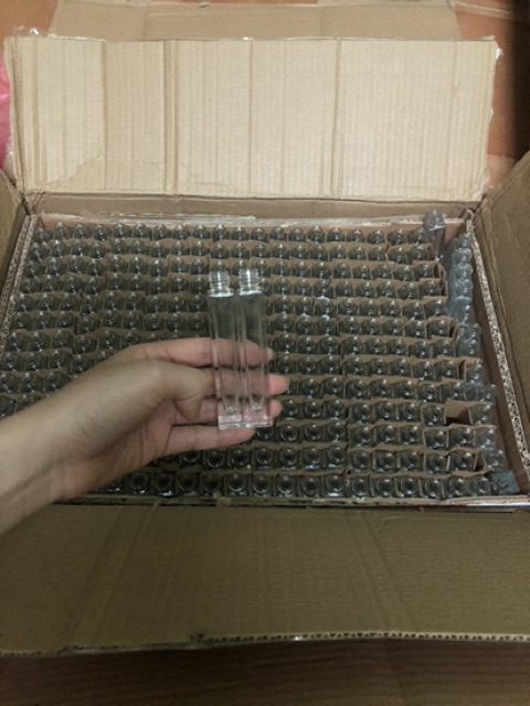 Vỏ chiết nước hoa nắp nhôm ống vuông phun sương | BigBuy360 - bigbuy360.vn