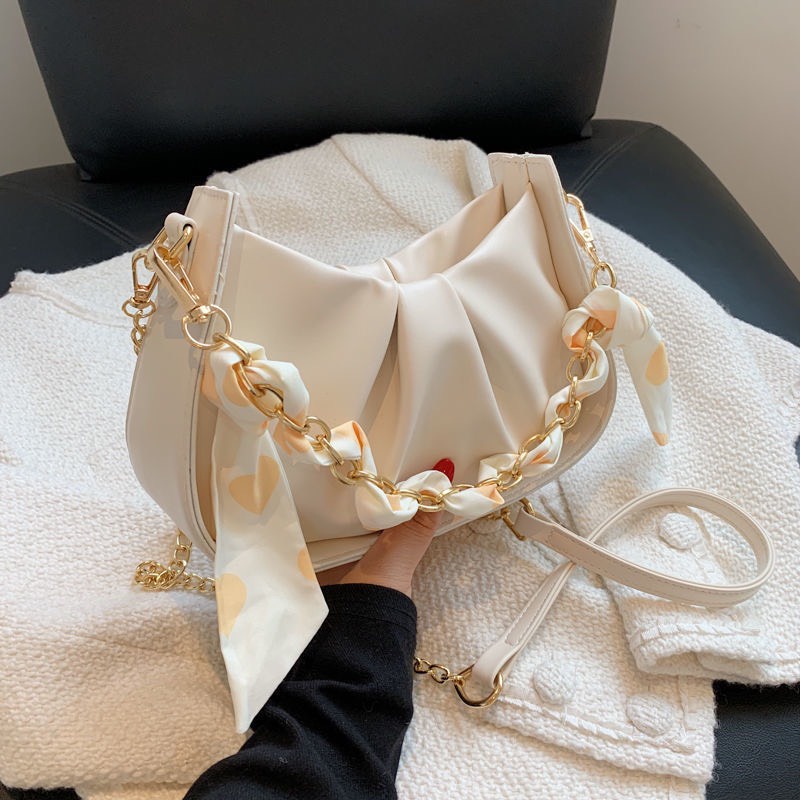 Túi xách nữ -  - Túi kẹp nách trắng xếp ly xích voan lụa họa tiết trái tim vàng