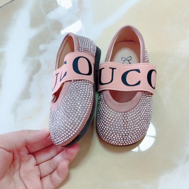 Giày của mom Thảo Giang HUH