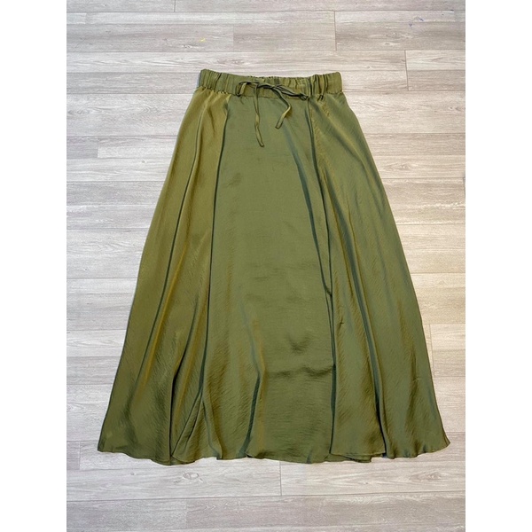 Chân váy midi Loft dư xịn