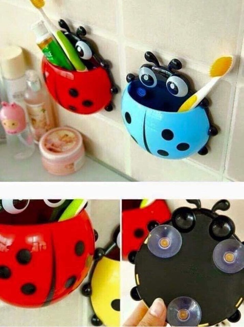 BỌ RÙA VÀ RÙA ĐỰNG BÀN CHẢI VÀ KEM ĐÁNH RĂNG .