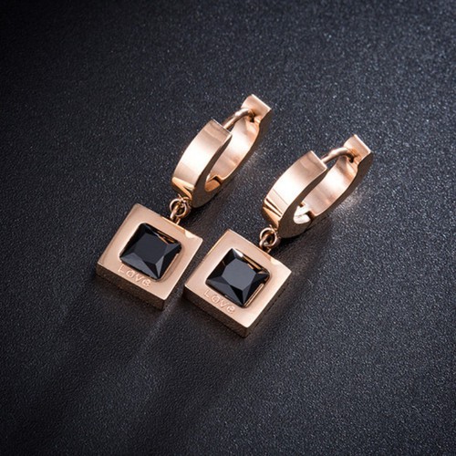 Bông Tai Tòn Ten Đá Nhân Tạo Hình Vuông Titan Ko Đen TT 3320