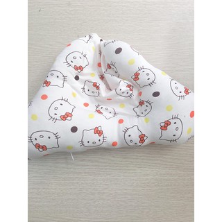 Gối chống méo đầu cho bé