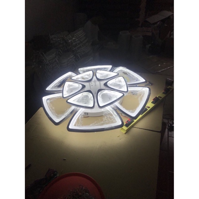 Đèn Ốp Trần Hiện Đại 12 Cánh -3 Chế Độ -Kèm Điều Khiển