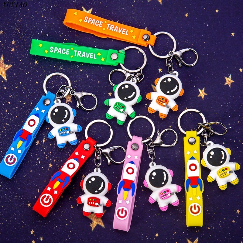 Móc Khóa Hình Phi Hành Gia Hoạt Hình 10 Kiểu Sáng Tạo Cho Cặp Đôi