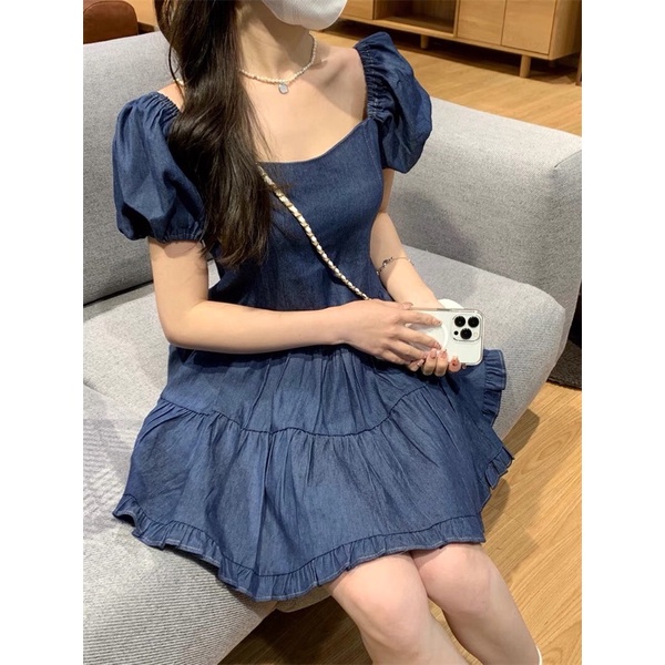 Váy Jean cổ vuông khoét ngực tay bồng siêu xinh