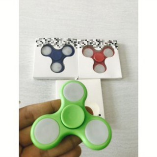 Fidget Spinner có đèn led trò chơi đang hot trên thị trường - spinnerled