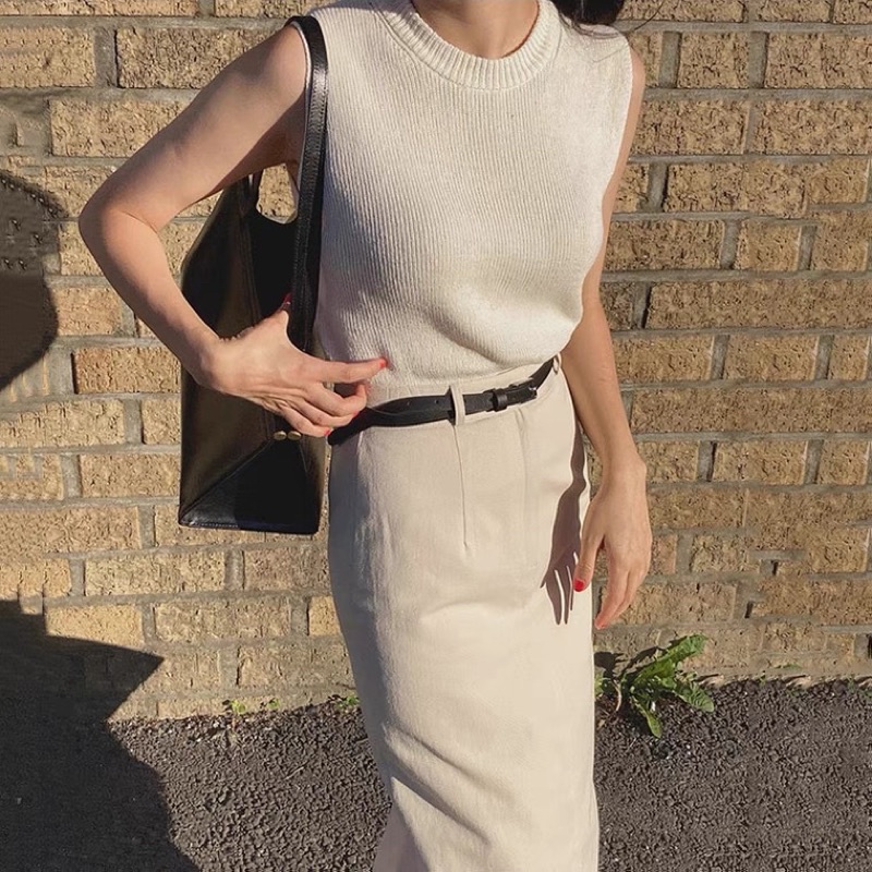 ÁO LEN SÁT NÁCH CHÂN VÁY BÚT CHÌ THANH LỊCH