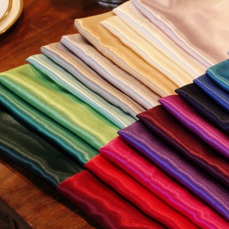Vải Lụa Satin Phối Lông Thú Phong Cách Nhật Bản Cho May Đầm Kebaya