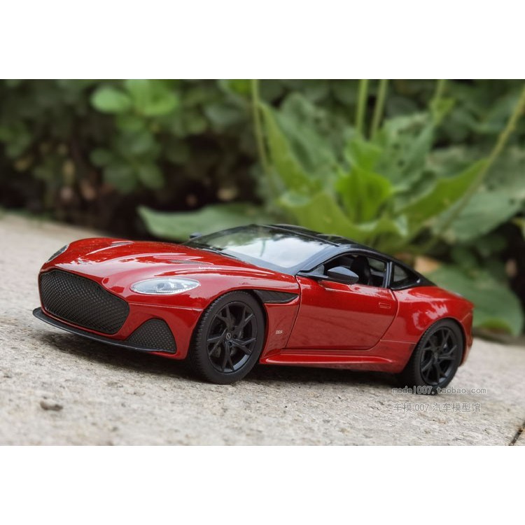 Mô hình xe Aston Martin DBS Superleggera 1:24 Welly