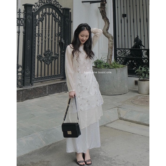 Set áo dài kèm quần thêu hoa, set áo dài trắng be Bazic one