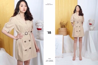 Váy thiết kế màu nude